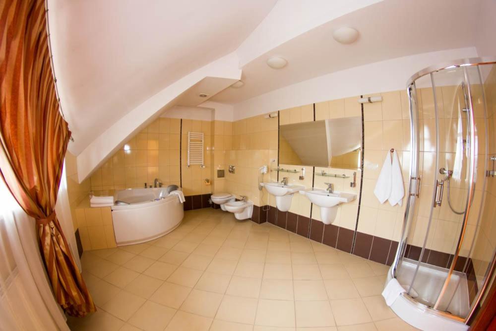 Hotel Stodolka Cminsk Kültér fotó