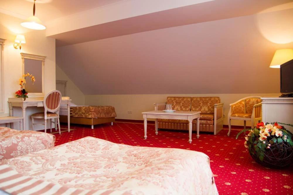Hotel Stodolka Cminsk Kültér fotó