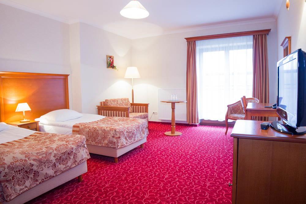 Hotel Stodolka Cminsk Kültér fotó